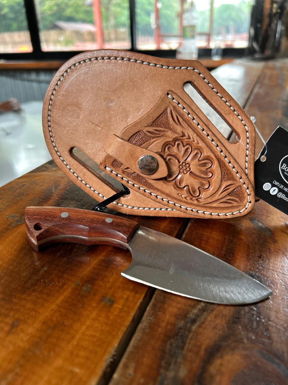 Cuchillo faca a
